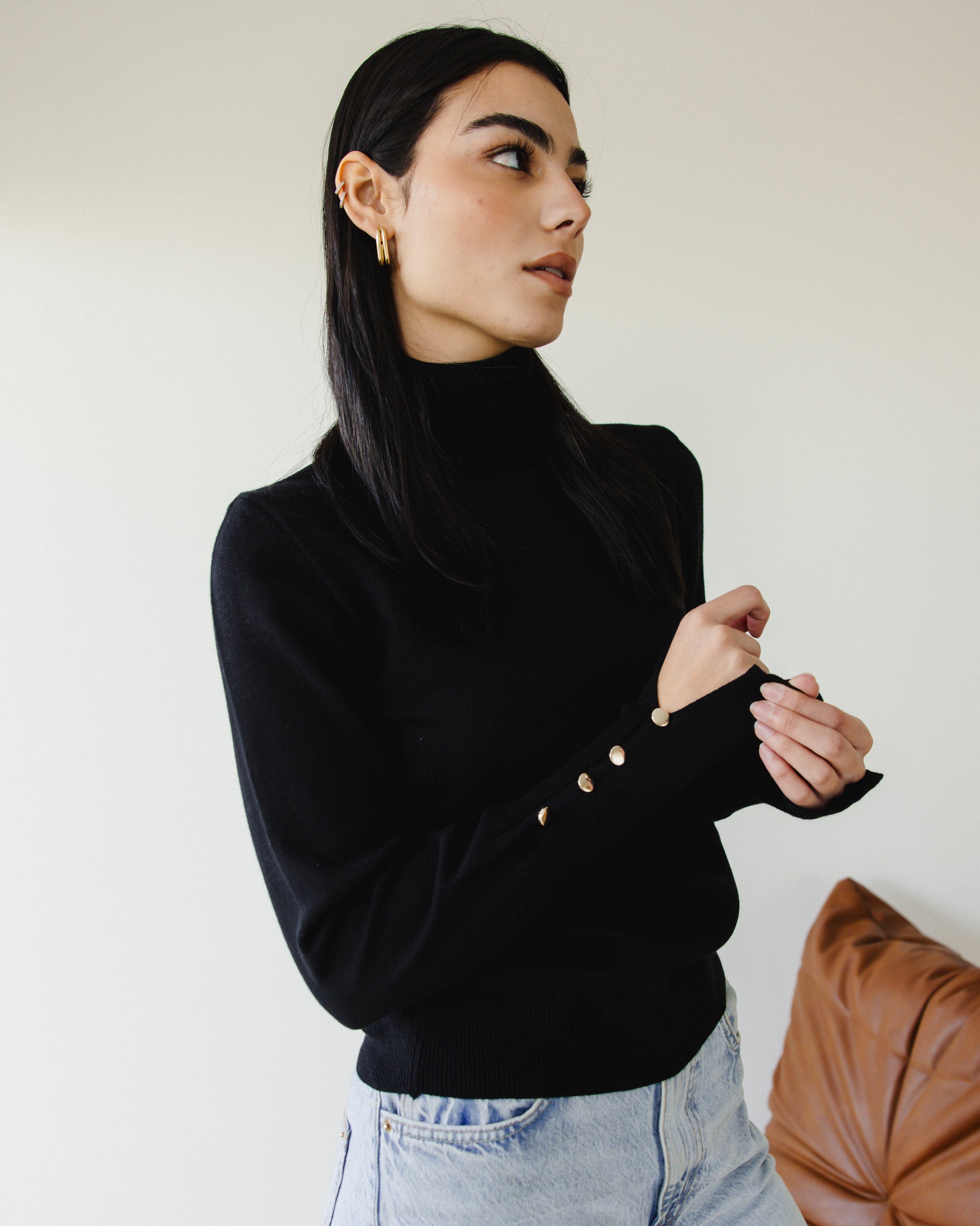 BASIC TURTLENECK KNIT BLACK – AZADOURA